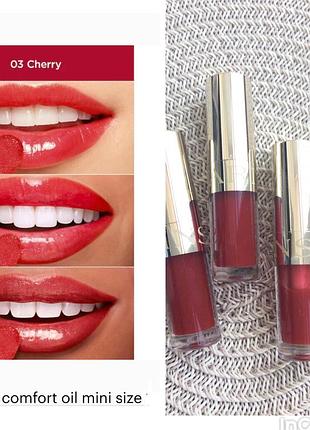 Олія для губ clarins lip comfort oil мініатюра 1.4 мл.