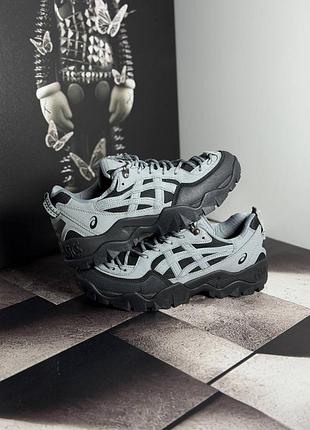 Asics pickax 2