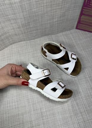Оригінальні анатомічні босоніжки сандалі birkenstock