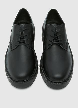 Шкіряні туфлі schuh