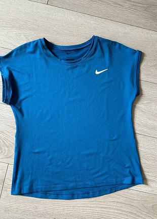 Женская футболка nike