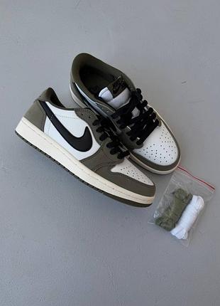 Жіночі кросівки air jordan retro 1