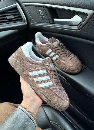 Стильные женские кроссовки adidas spezial brown velvet
