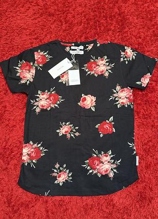 Нова футболка bellfield , m