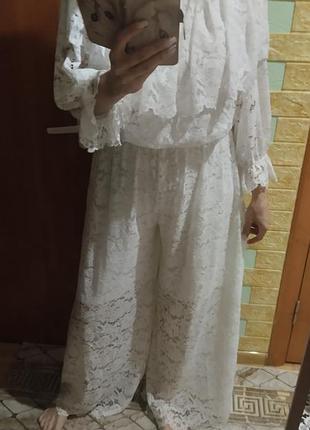 Костюм з кружева мережива