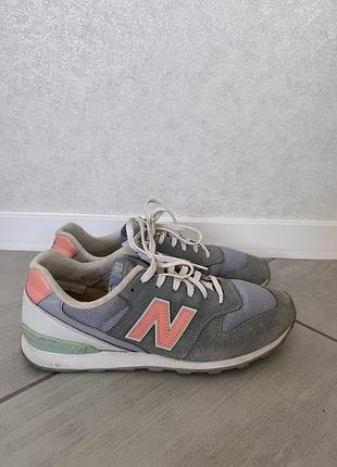 Кросівки new balance