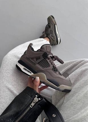 Жіночі кросівки air jordan retro 4