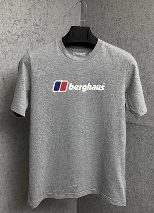 Сіра футболка від бренду berghaus