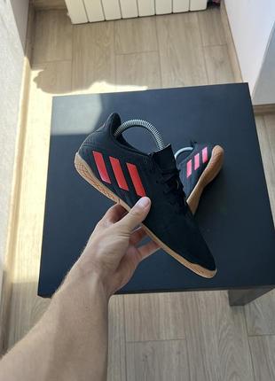 Футзалки adidas