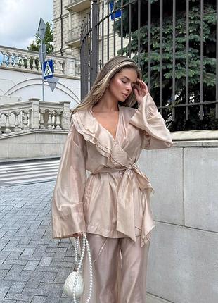 Костюм «рене» — втілення легкої жіночності та бездоганного стилю. повітряне кімоно