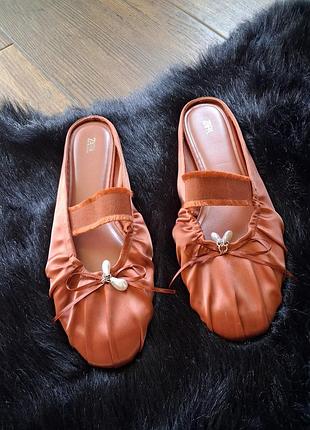 Атласные мюли, балетки zara