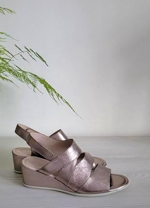 Снижка босоножки кожаные оригинал ecco shape 35 250153 р.40