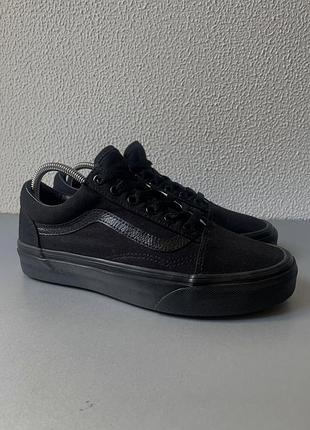 Оригінальні культові текстильні низькі якісні кеди vans 37 розмір 23 см чорного кольору