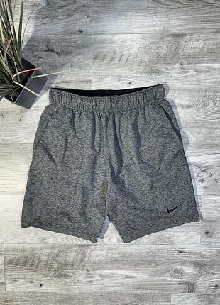 Оригінальні, спортивні шорти - nike