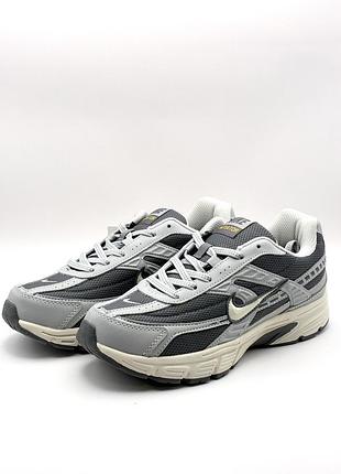 Nike initiator gore-tex light gray
