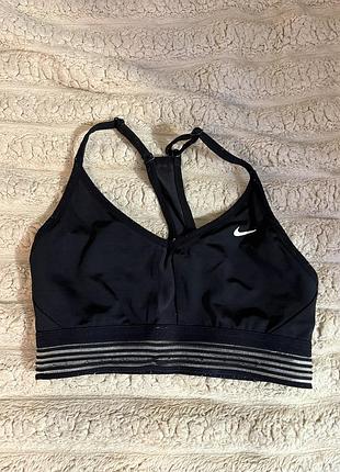 Топ nike pro
