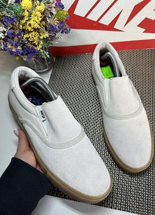 Оригінальні слипони nike sb