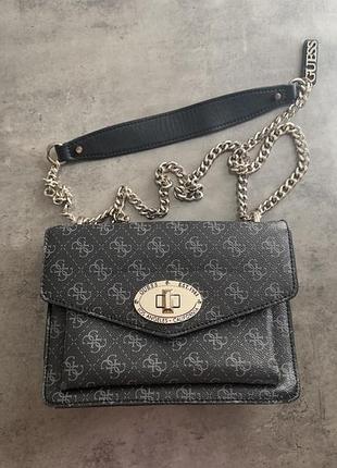 Продам свою сумочку guess.купляла у німеччині 4 роки назад.
