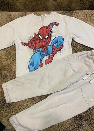 Костюм спортивный spider- man 5-6лет
