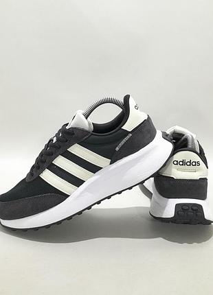 Кросівки adidas