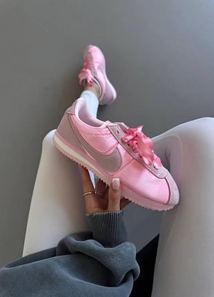 Жіночі кросівки nike cortez