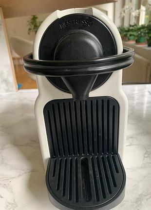 Кавоварка nespresso krups inissia / біла капсульна кавомашина крупс