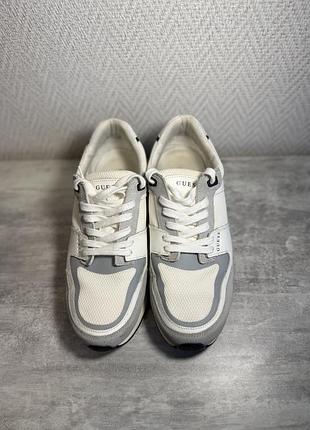 Чоловічі кросівки guess