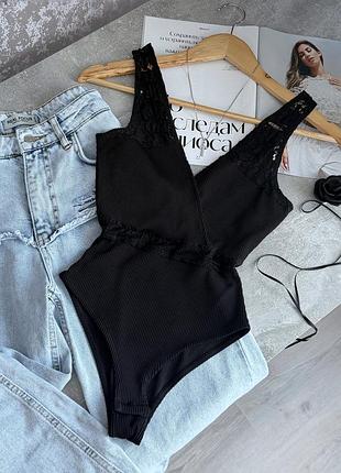 Боді в рубчик з мереживом top shop