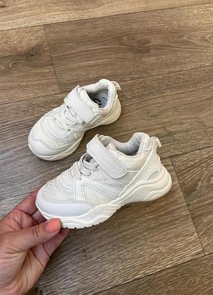Кросівки дитячі р.24 clarks white wide fit (g) білі
