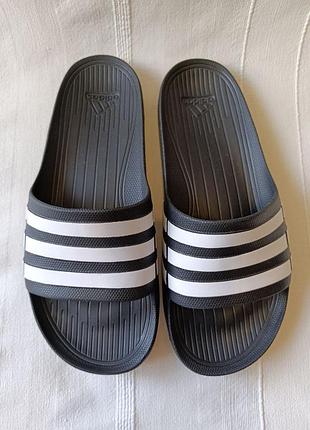 Мужские черные шлепанцы сланцы adidas р.9-41