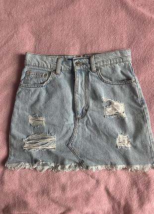 Light wash джинсова міні-спідниця pull&bear