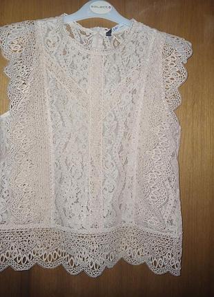 Мереживна блуза zara guipure lace top/blouse
пудрового кольору. р. м