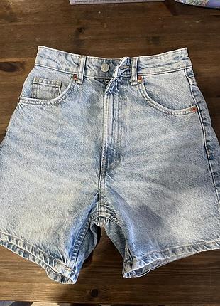 Жіночі шорти zara