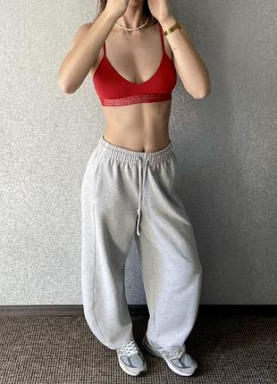 Calvin klein топ з v подібним вирізом