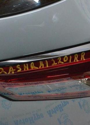Фонарь внутренний (крышка багажника) правый nissan qashqai 21- (01)
