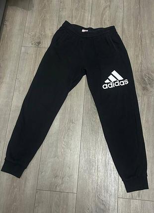 Спортивнв штани adidas