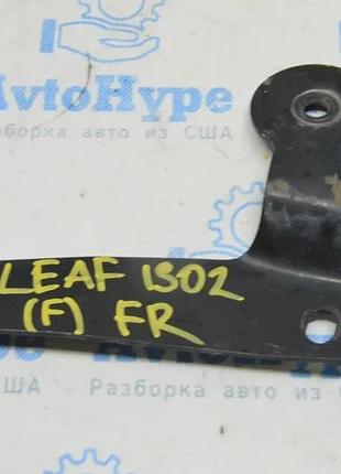 Кронштейн переднего подрамника правый nissan leaf 18- (02)