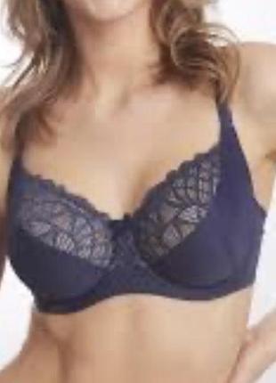 Бюстгальтер wonderbra