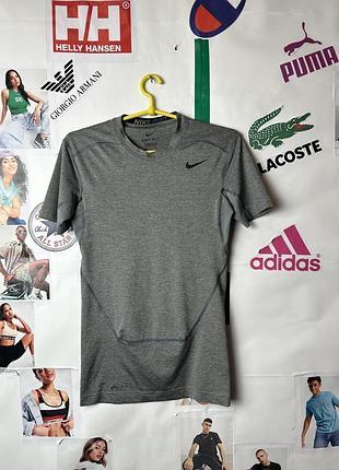 Оригинальная спортивная футболка для тренировок nike pro