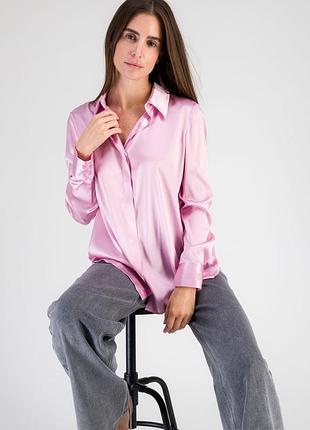 Красива родева атласна блузка  zara
