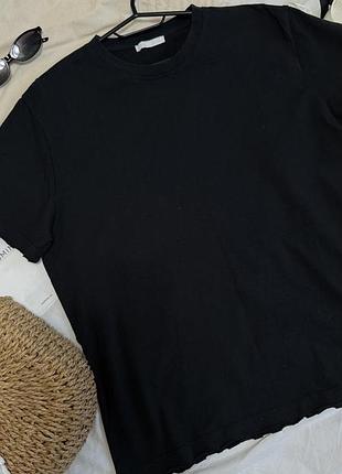 Базова фудболка з акцентними краями zara