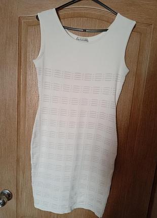 Сукня guy laroche. франція.  розм.s-m