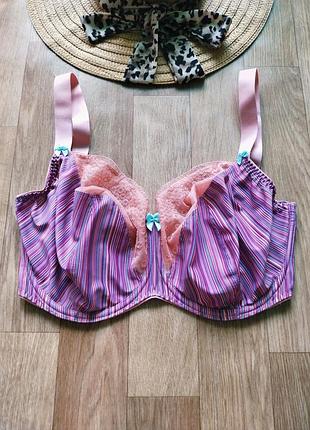Шикарный бюстгальтер с кружевом bravissimo