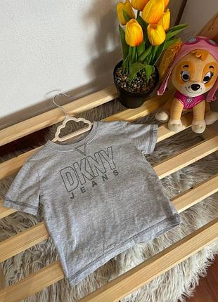 Футболка dkny розмір-92(1.6-2р) стан- ідеальний