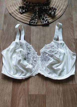 Шикарный бюстгальтер с кружевом fantasie