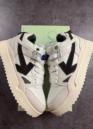 Off white sponge mid top white black
