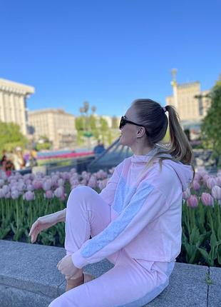 Спортивний костюм жіночий