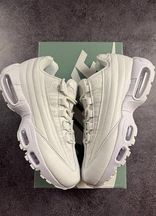 Nike air max 95 x supreme all white