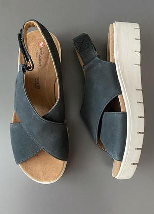 Clarks ✨🖤 анатомічні босоніжки функціональні 38