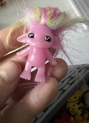 Фігурка — маленька лялька zelfs від компанії moose toys